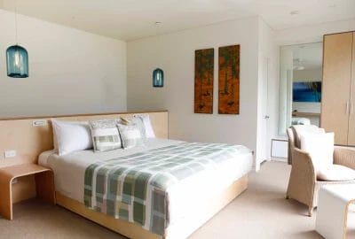 10.-Catalina-Suite-Bedroom