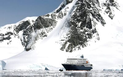 Hondius Antarctica landscape © Oceanwide Expeditions (5).jpg_Oceanwide Expeditions