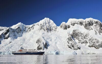 Hondius Antarctica landscape © Oceanwide Expeditions.jpg_Oceanwide Expeditions