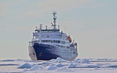 Plancius in pack ice, Spitsbergen_Gerard Regle