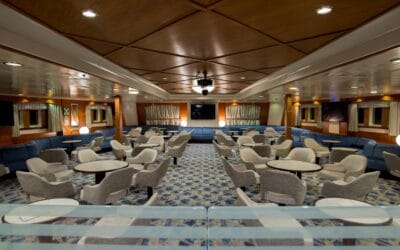Quark Expeditions_Ocean Adventurer_Public Spaces_Main Lounge-7771