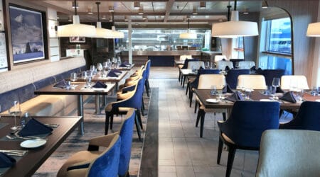 The Sylvia Earle, Rockhopper Restaurant dining room, Bartosz Stróżyński